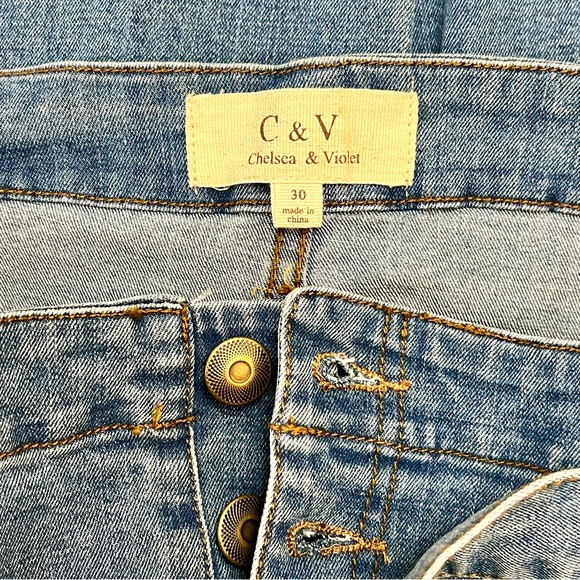 C&V Chelsea & Violet Women’s Blue Jeans Size 30 Stretch Cropped Button Fly Belt - Picture 7 of 9